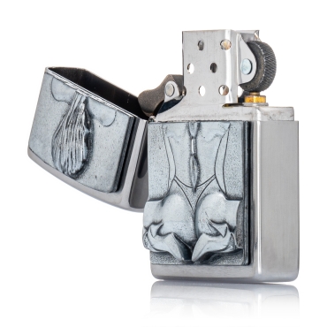 Zippo Kneeing Girl Emblem